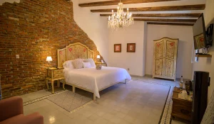 hoteles en valquirico